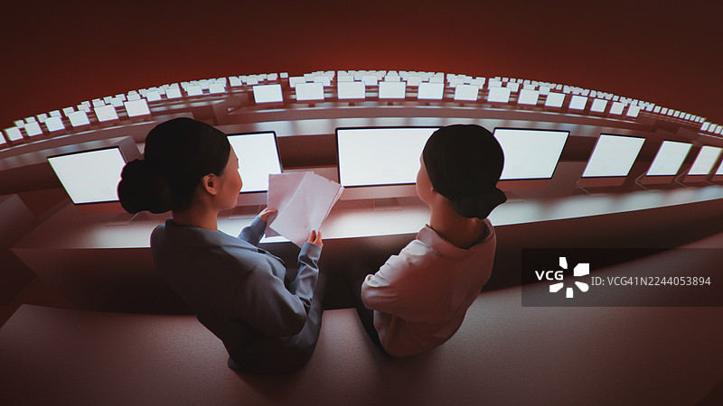 两位女士在办公室加班图片素材