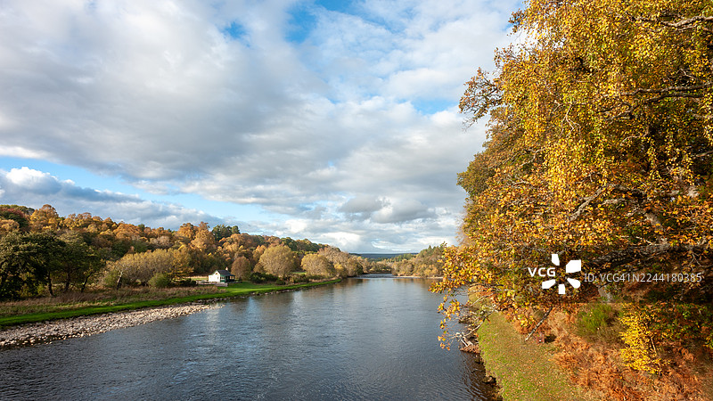 苏格兰斯佩河畔的吉利小屋图片素材