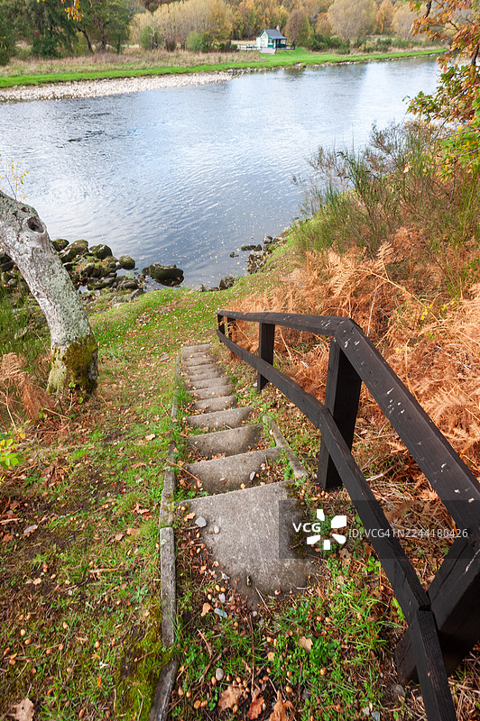 通往斯佩塞河岸的路图片素材