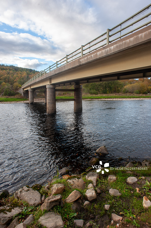 斯佩河上的黑船桥图片素材