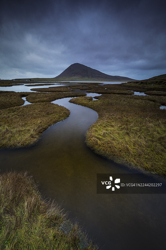 苏格兰外赫布里底群岛刘易斯和哈里斯岛经典日子的长时间曝光捕捉光线图片素材