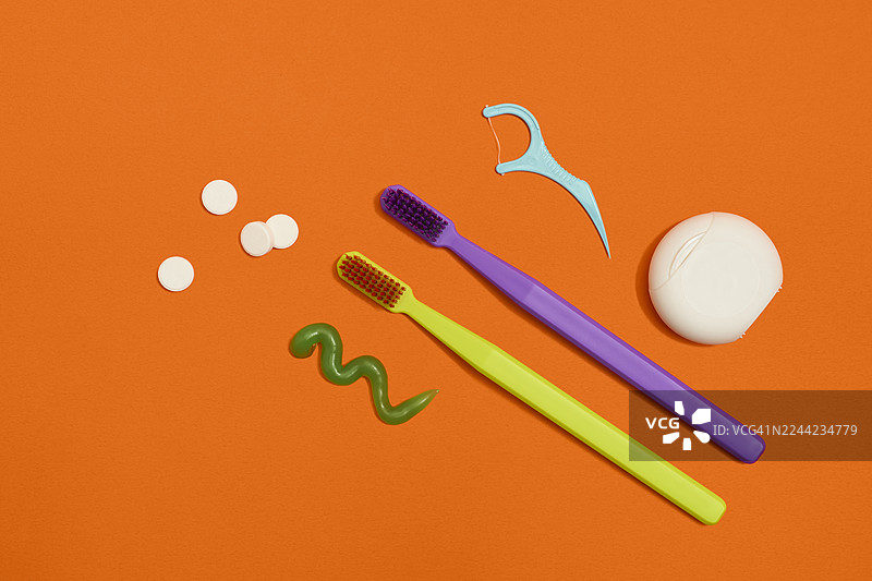 努基，牙刷，刷牙图片素材
