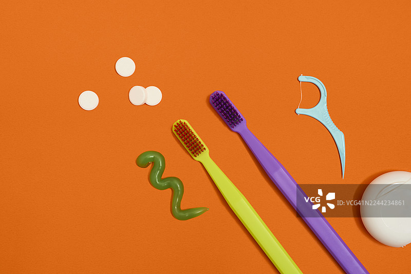努基，牙刷，刷牙图片素材