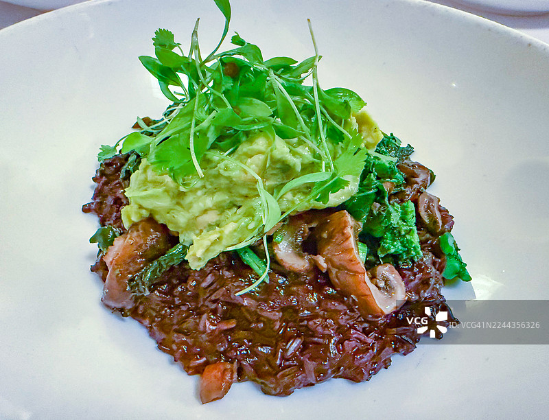 紫糯米饭碗图片素材