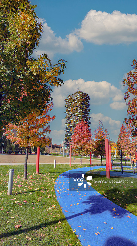 米兰的秋色——新门区与树木图书馆公园图片素材