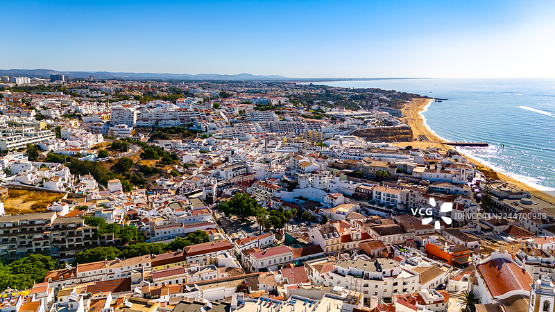 葡萄牙阿尔加维阿尔布费拉老城区的鸟瞰图图片素材
