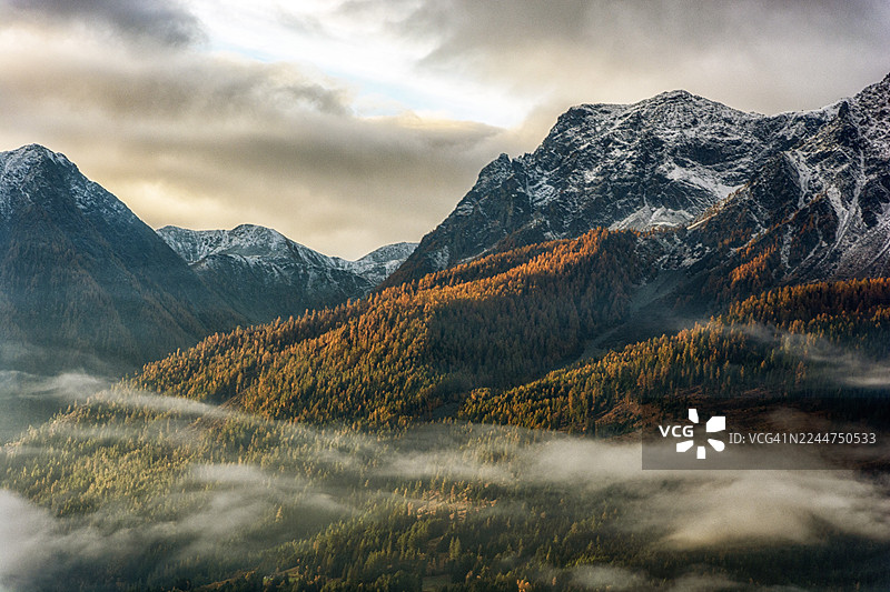 瑞士波斯基亚沃图片素材