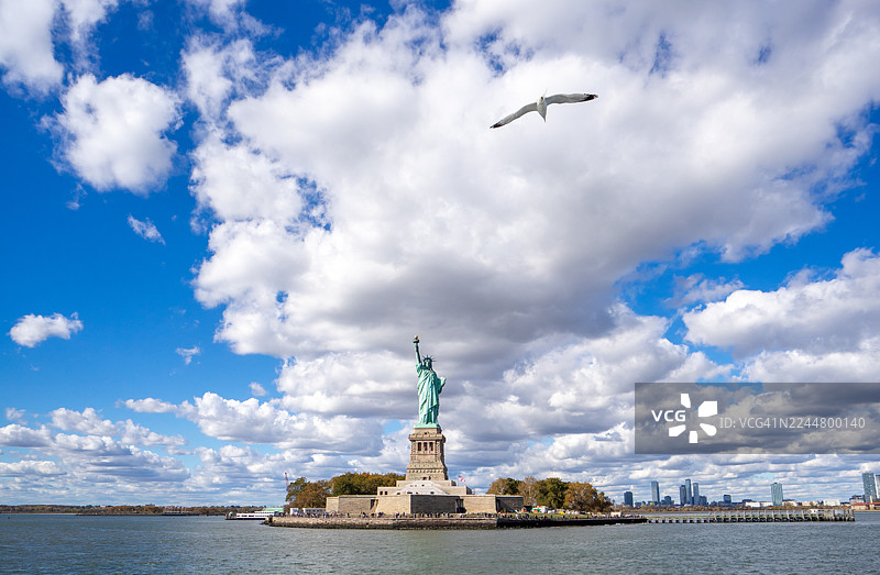 蓝天自由图片素材