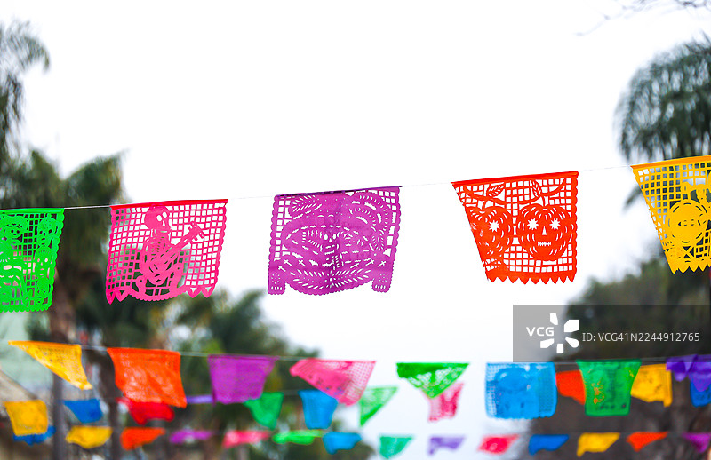 剪纸彩旗图片素材