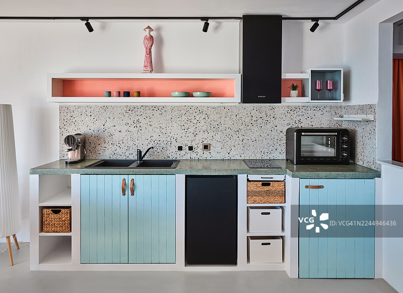 单间公寓的厨房区域图片素材