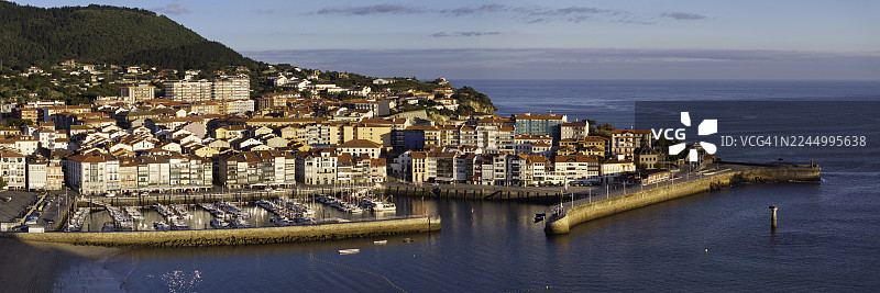 西班牙北部海岸莱凯蒂奥的全景视图图片素材