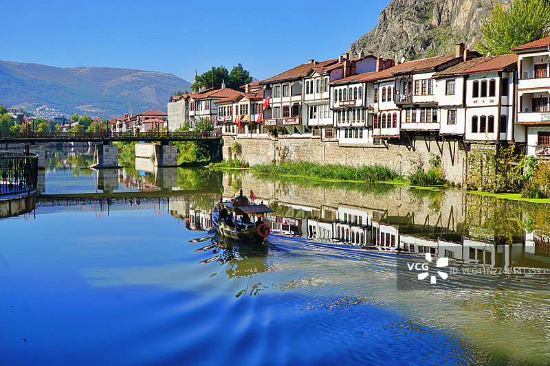 安纳托利亚阿马西亚市奥斯曼帝国时期滨水宅邸图片素材