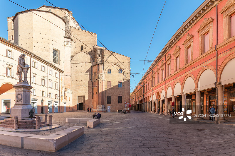 意大利博洛尼亚帕瓦廖内门廊图片素材