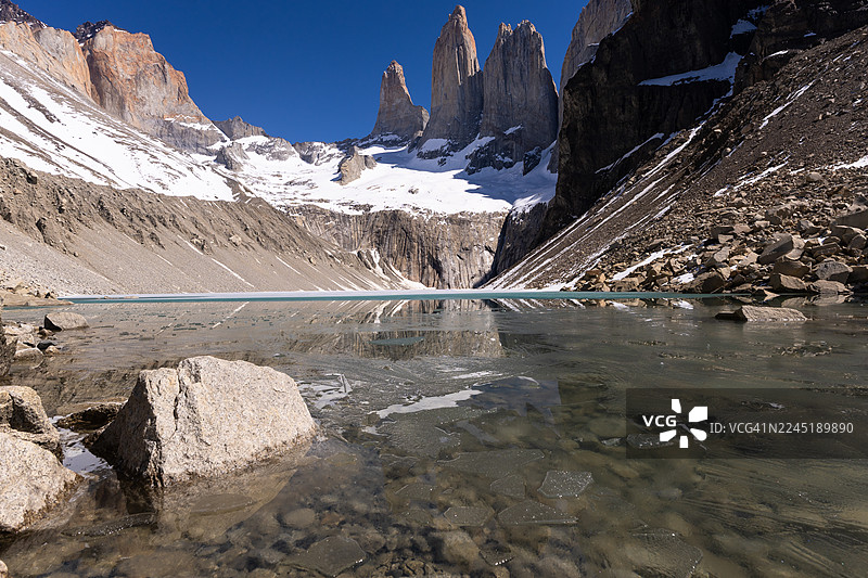 智利巴塔哥尼亚的著名百内塔山图片素材