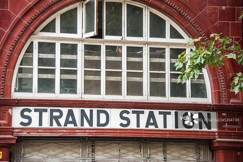 Strand车站皮卡迪利线废弃入口，奥尔德维奇图片素材