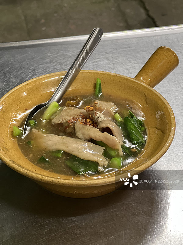 淋上肉汁的米粉图片素材