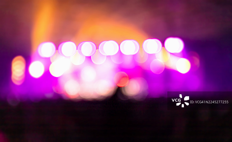 舞台上模糊的灯光图片素材