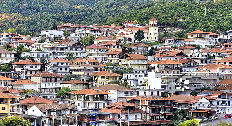 希腊内奥斯潘特莱蒙纳斯村的全景视图图片素材