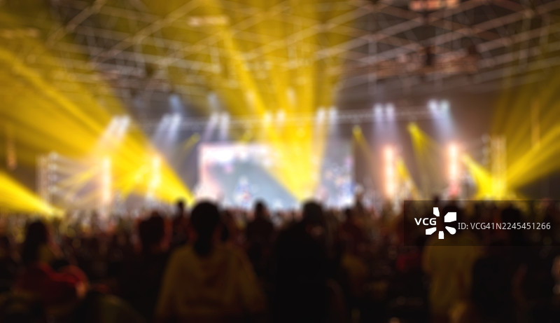 圣诞派对上人物的失焦背景图片素材