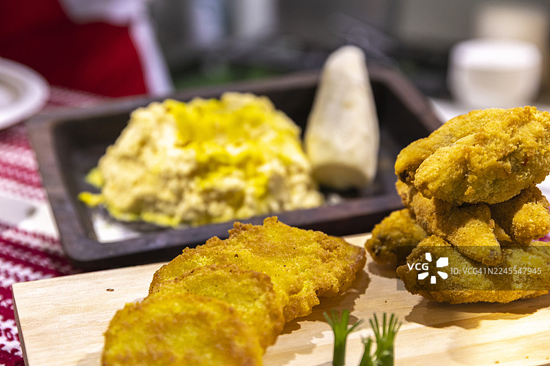 秘鲁美食以其多样性和风味享誉全球，这是原住民、西班牙、非洲、意大利和亚洲影响融合的结果。图片素材