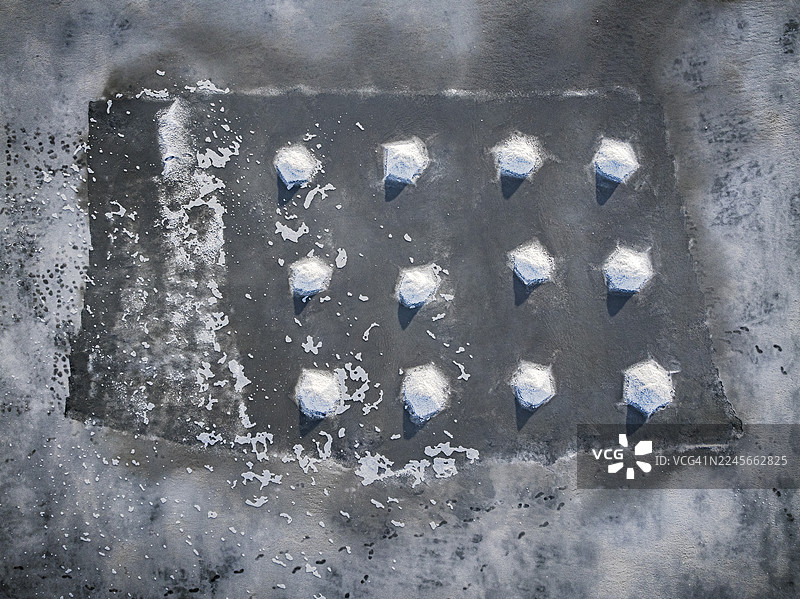 盐堆形成几何图案图片素材