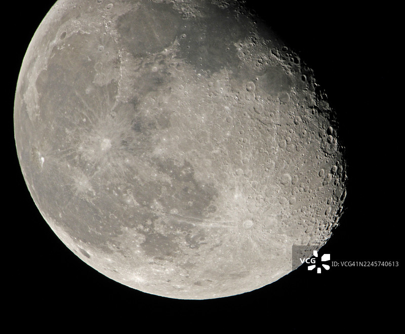 残月渐亏凸期图片素材