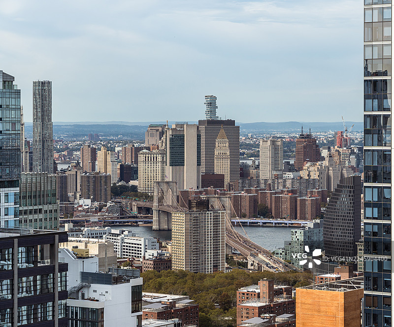 布鲁克林大桥和曼哈顿下城的航拍景象图片素材