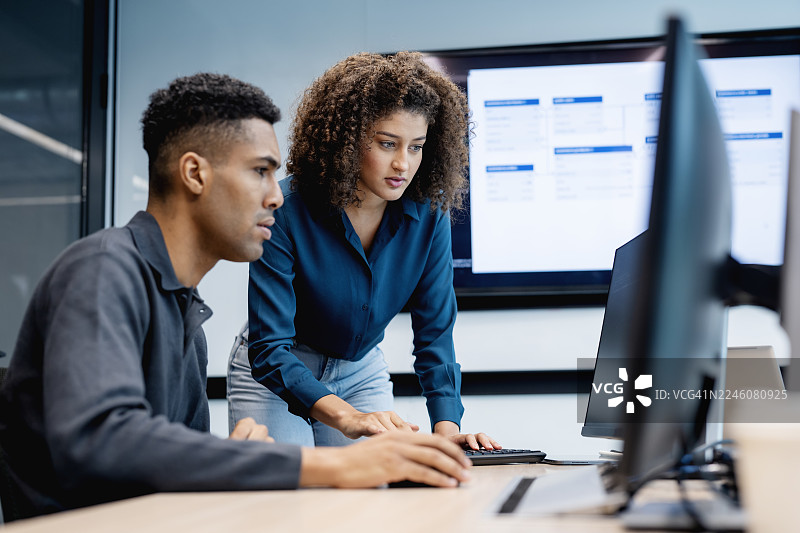 应用程序安全测试是企业保护数据、确保合规性及维护客户信任度的重要投资。图片素材