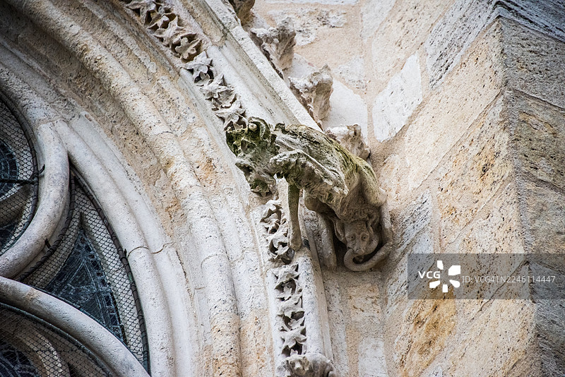 滴水嘴兽，圣安德烈大教堂图片素材