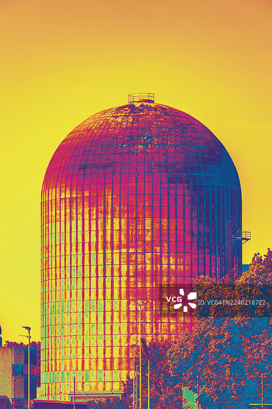 核电站混凝土穹顶的红外热效应图片素材