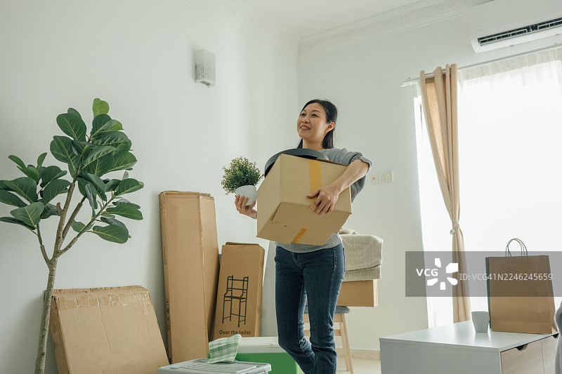 搬家，增添自然气息图片素材