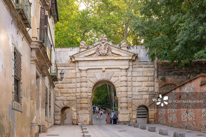 西班牙格拉纳达阿尔罕布拉宫的入口大门图片素材