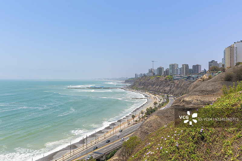 秘鲁利马的绿色海岸和米拉弗洛雷斯长廊的旅游观景点。图片素材