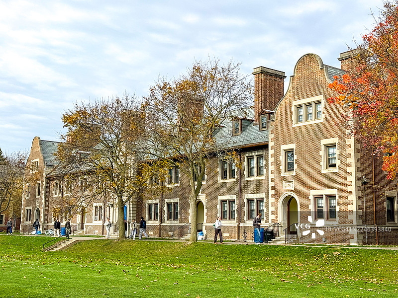 纽约州日内瓦市霍巴特和威廉史密斯学院校园里的学生图片素材