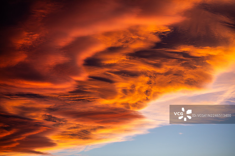 秋日的天空图片素材