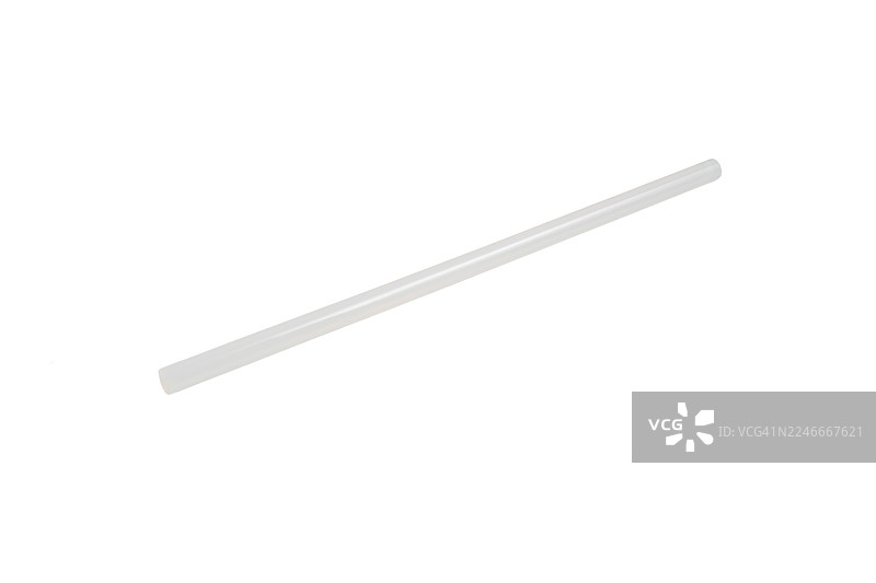 用于艺术和手工艺的透明热熔胶棒，孤立在白色背景上图片素材