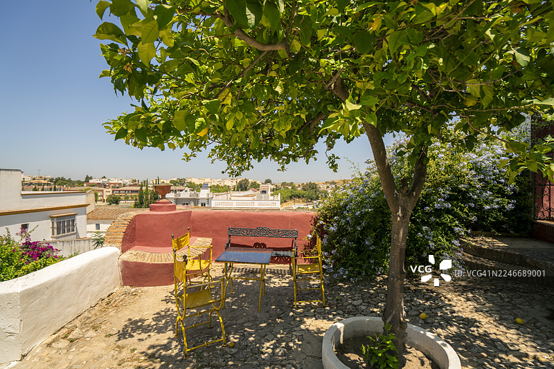 安达卢西亚莱夫里哈传统白屋的全景屋顶景观图片素材