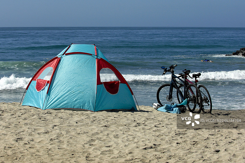 沙滩露营图片素材