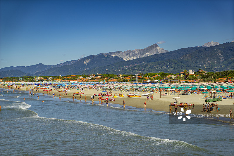 托斯卡纳，维亚雷焦海滩，位于维尔西利亚海岸沿线。图片素材