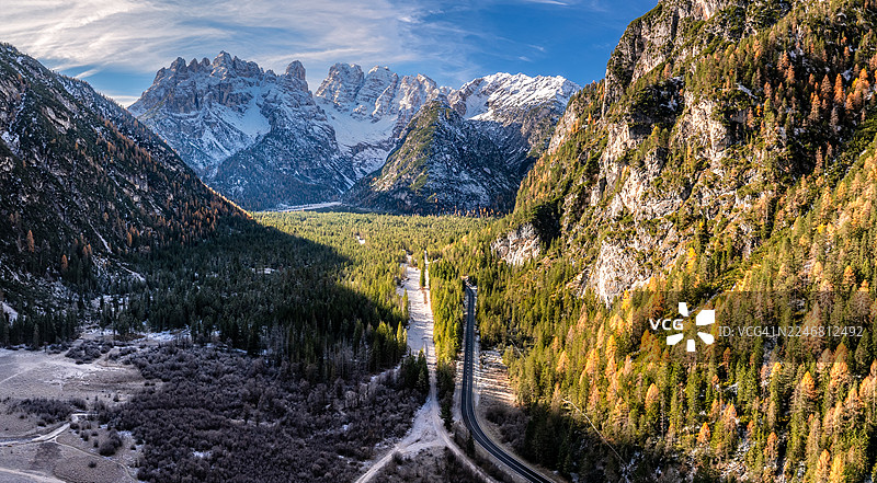 杜伦湖，多洛米蒂，意大利，欧洲图片素材