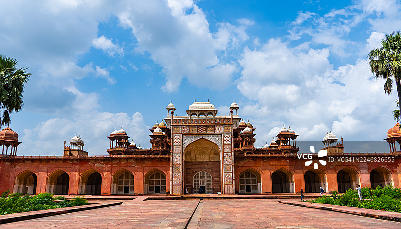印度北方邦阿格拉锡康德拉的莫卧儿皇帝阿克巴大帝陵墓图片素材