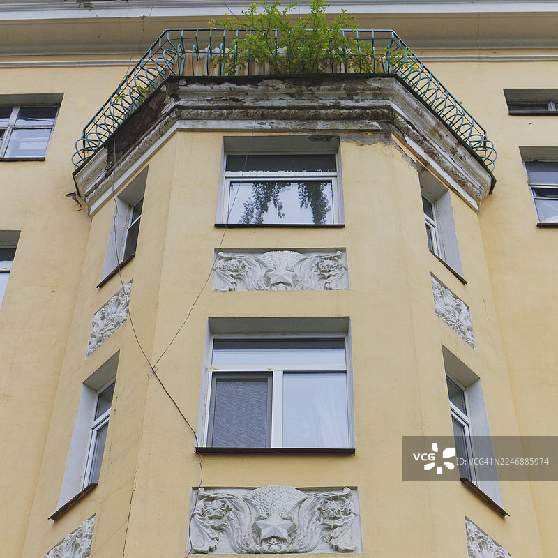 苏联时期的房屋与浅浮雕图片素材