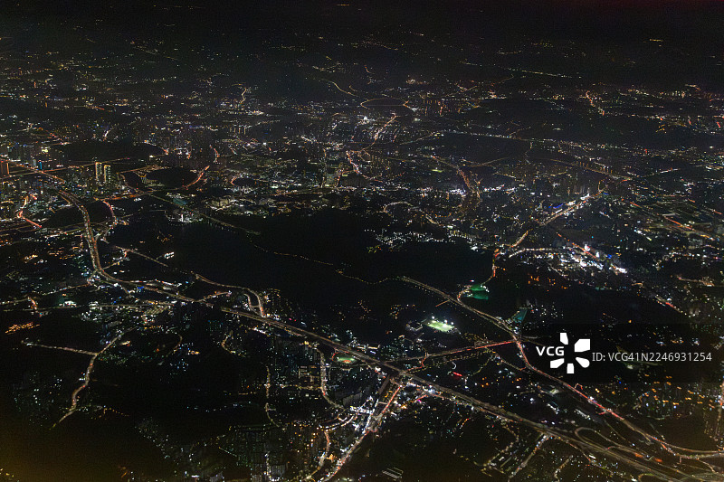 从飞机上俯瞰韩国京畿道龙仁市的航拍景象图片素材