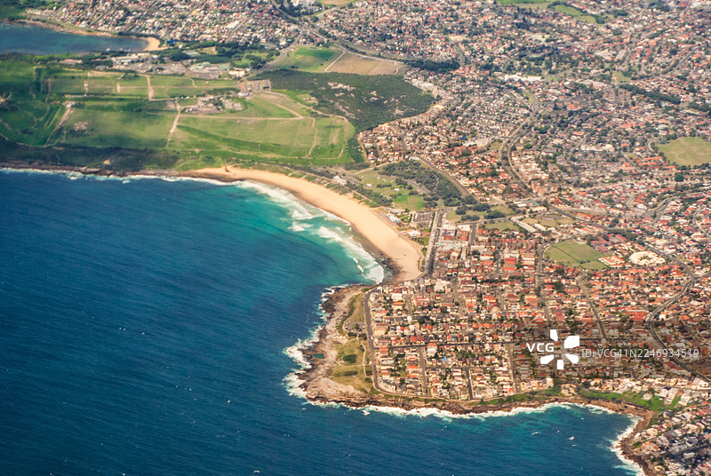 从上方俯瞰马鲁巴海滩图片素材