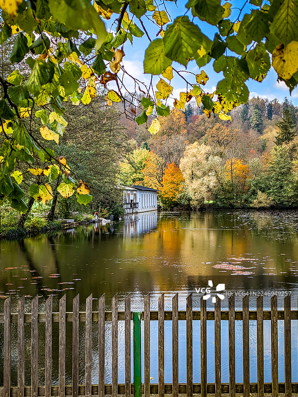 蒂沃利公园的秋日色彩图片素材