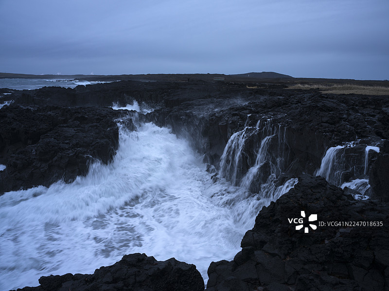 布里姆凯蒂尔冰岛海浪的迷人力量图片素材