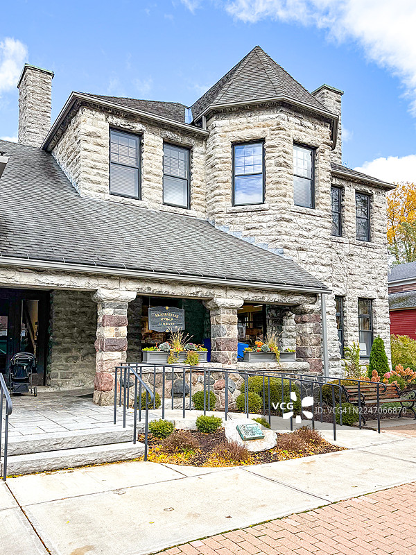 纽约斯卡尼阿特勒斯市吉纳西街的斯卡尼阿特勒斯图书馆图片素材