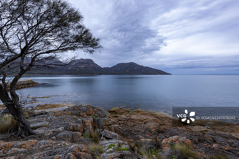 红岩海滩图片素材
