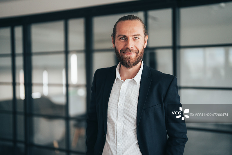 成功商业领袖肖像图片素材