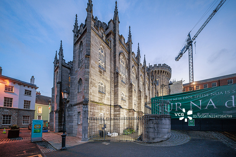 都柏林城堡皇家教堂在蓝色时刻图片素材